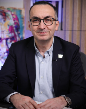 Mr. Prof. Bülent Saçak