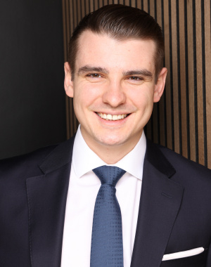 Mr. Dr. med. Yanik Arlt
